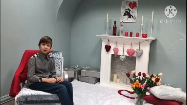 "Мне мама всё дала на свете" читает:ФРОЛОВ ТИМОФЕЙ смотреть онлайн