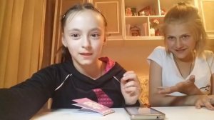 ЧТО ВООБЩЕ ТВОРЯТ ЭТИ ШКОЛЬНИЦЫ?? В ШКОЛЕ..