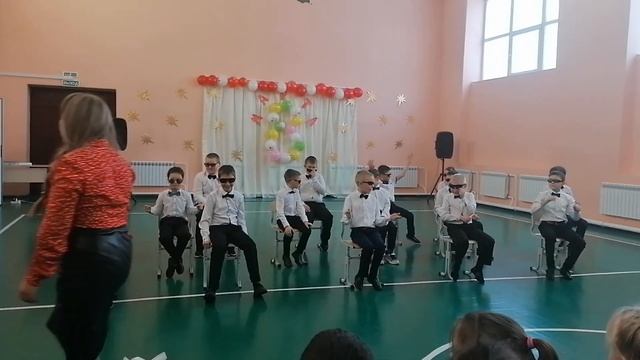 МЫ- крутые парни из начальной школы! смотреть онлайн