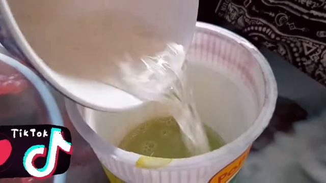 А на сегодня у нас СЛАЙМ !!!!! Ура у нас получился летний,зелёный СЛАЙМ 🎉👍 смотреть онлайн