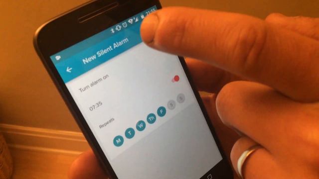 FITBIT Silent Alarm Setup - Charge 2, HR, Blaze, Surge, Alta Guide смотреть онлайн