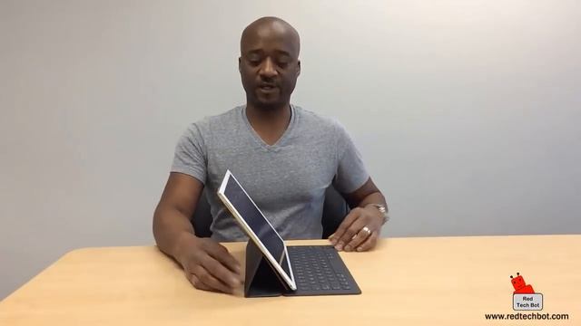 How To Setup The Smart Keyboard For The Apple iPad Pro смотреть онлайн