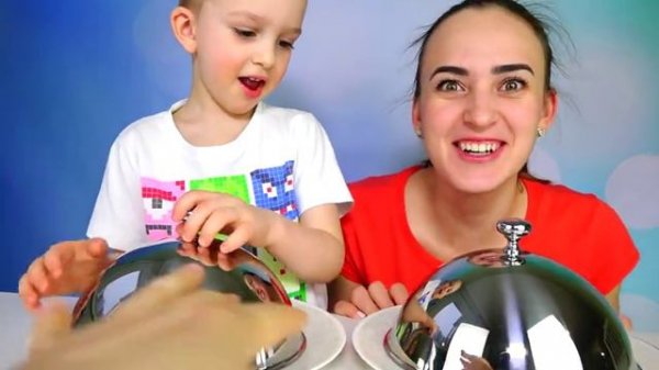 Обычная Еда против Мармелада Челлендж! БИТВА ЕДОЙ - Real Food Vs Gummy Food Challenge- Food Fight