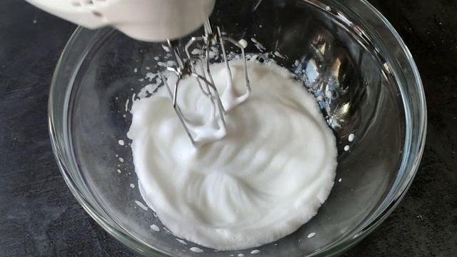 Конфеты птичье молоко под шоколадом с печенькой. Нежные и очень вкусные смотреть онлайн