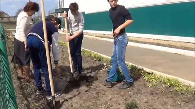 Акция "Посади дерево" МБОУСОШ №2 с.Средняя Елюзань смотреть онлайн