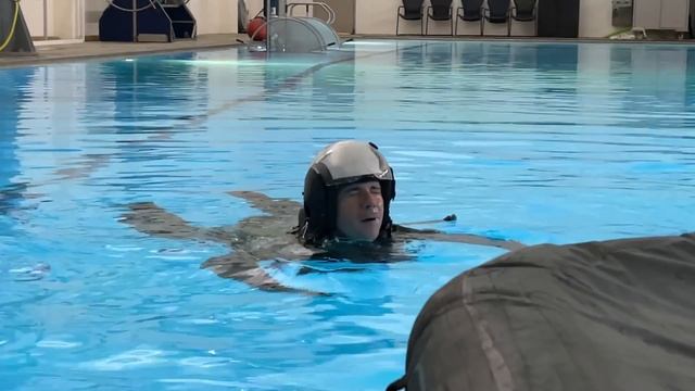 How do Fighter Pilots survive a crash? - Training with the U.S. Navy смотреть онлайн