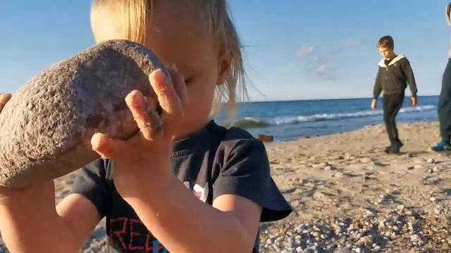 Экскурсия по пляжу Филинской бухты от лучшего гида Калининградской области смотреть онлайн