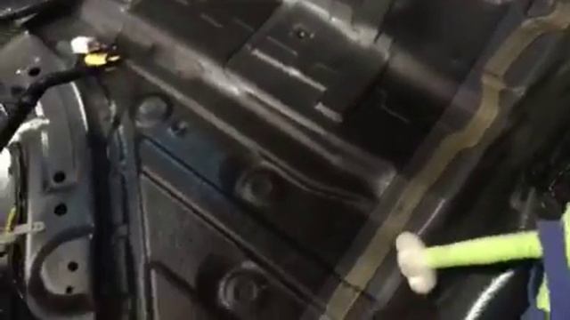 Вибро- шумоизоляционные материалы на кузов Хонда Аккорд клеят, и активно, но вот много ли? смотреть онлайн
