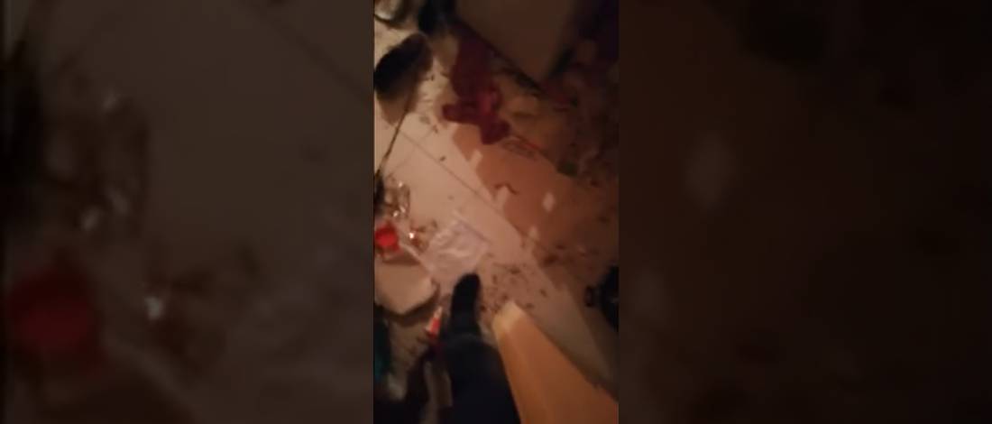 [18-25][2S] L'alarme incendie se déclenche a 3H00 (en sueur) смотреть онлайн