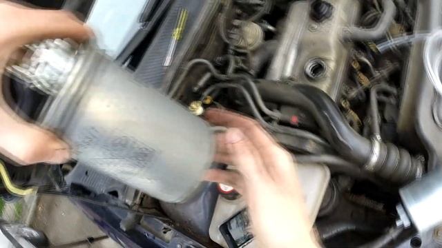 How to Change Fuel Filter - 2001 Ford Focus Mk1 TDDI смотреть онлайн
