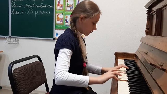 Играет ученица Настя Тельпиз смотреть онлайн