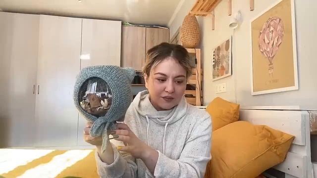 Вязальный Влог: Милейший вязаный чепчик. Готовые работы. Митенки спицами. Вязальные планы. смотреть онлайн
