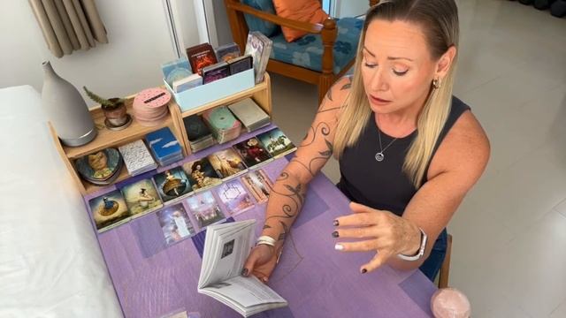 ?LIVE 1 question readings!?PSYCHIC CAFE?6th November 2023 смотреть онлайн