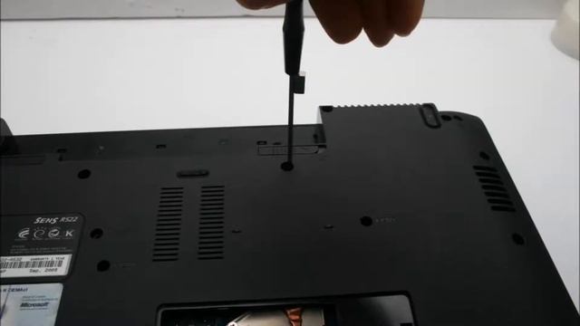 SAMSUNG SENS R522 노트북 분해(Laptop disassembly) смотреть онлайн