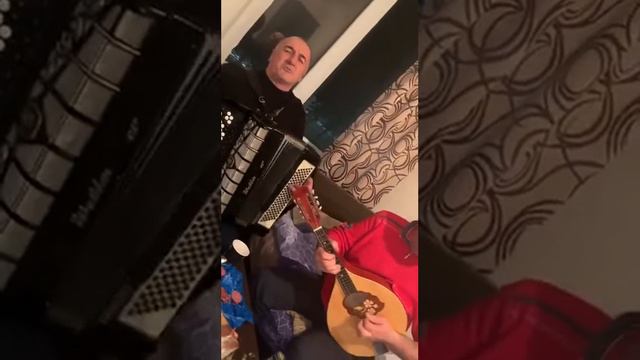 Аварская песня Омар урминский живой голос на баяне смотреть онлайн