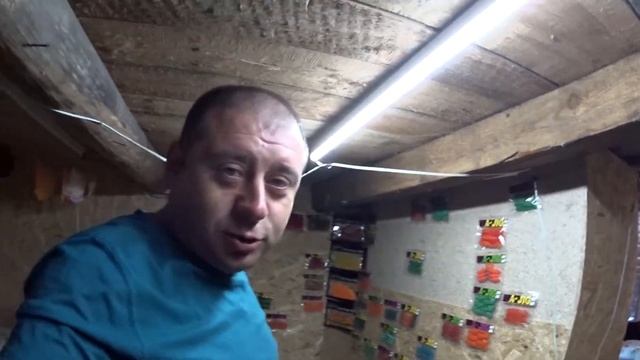 Рабочий день вермифермера! Кормление дендробены. смотреть онлайн