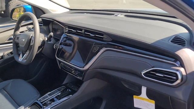 2022 Chevrolet Bolt EUV смотреть онлайн