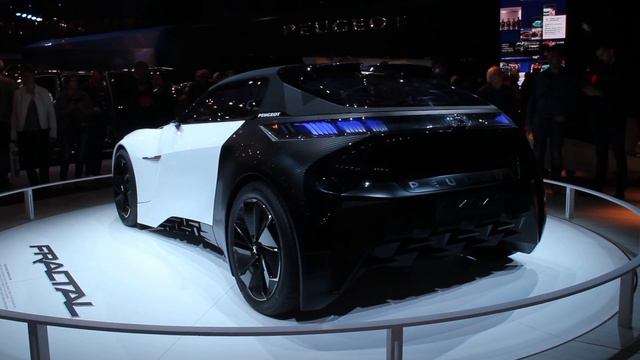 Peugeot Fractal (Paris Motor Show 2016) смотреть онлайн