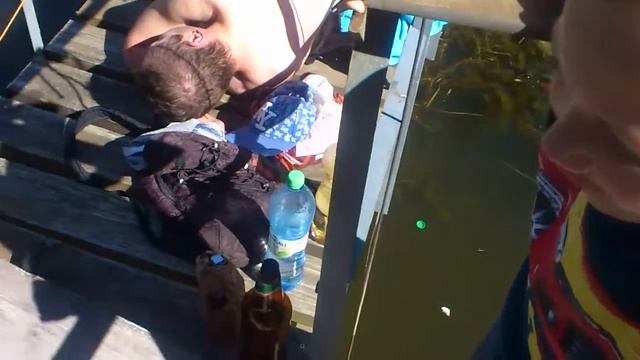 Шаманит рыбу через молитву) смотреть онлайн