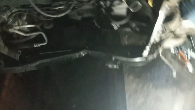 Как снять радиатор Hundai Solaris смотреть онлайн