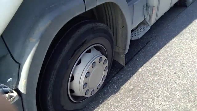 Cordiant шлак а не резина. 150тк пробега. Давление всегда в норме! смотреть онлайн