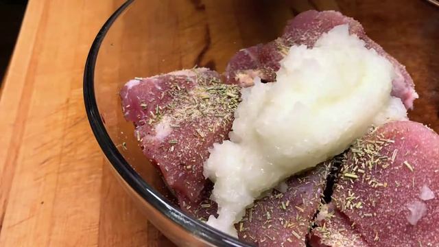 Хотите удивить гостей? Приготовьте это простое и невероятно вкусное блюдо. смотреть онлайн