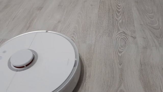 Aspirator Xiaomi Roborock 2 ( Robot de aspirare ) смотреть онлайн
