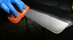 Оживляем гнилой капот без сварки и красим переходом баллончиком.