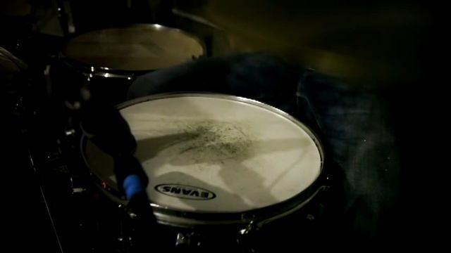 Клип группы "КоМ" на песню "Лети". Pop Rock. смотреть онлайн