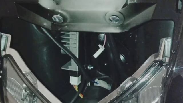 Wymiana żarówki skuter Barton Energy Elektryczny. BA20D tradycyjna na LED. Tuning oświetlenia ?✨ смотреть онлайн