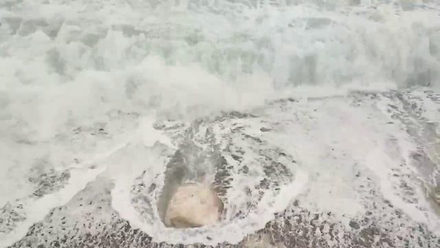 Анталия. Пляж Коньяалты. 2 минуты ASMR у моря. смотреть онлайн