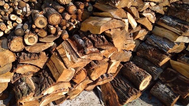 Никуда без кузовка? Сколько дров осилит трактор?! Расколоть тополь любой ценой? смотреть онлайн