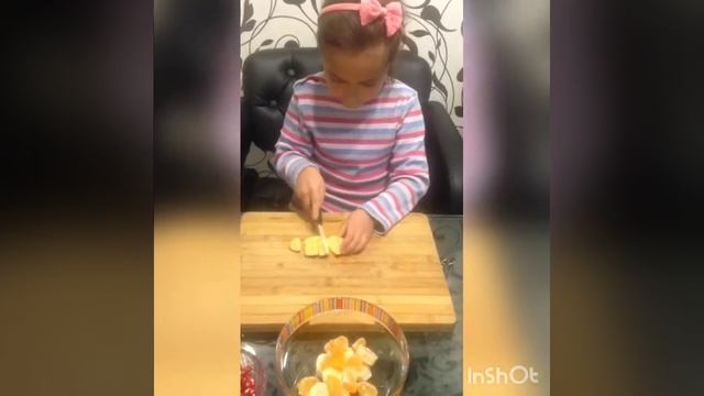 Фруктовый салат для детей рецепт смотреть онлайн