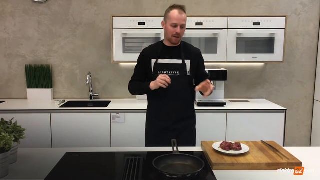 Steak z hovězí svíčkové s batáty | Miele Center České Budějovice смотреть онлайн