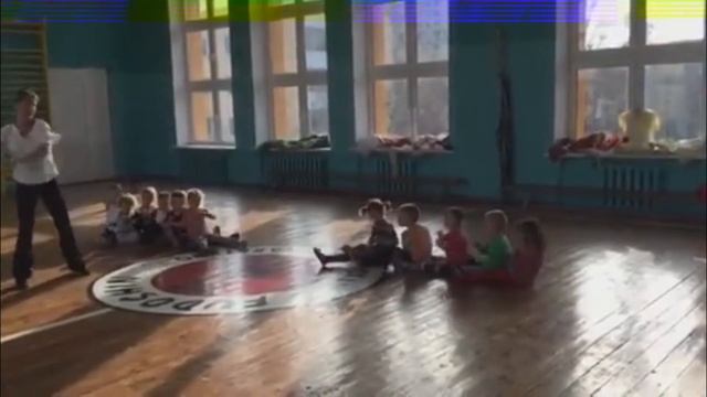 Подготовка к детскому мюзиклу "Новогодний экспресс" смотреть онлайн