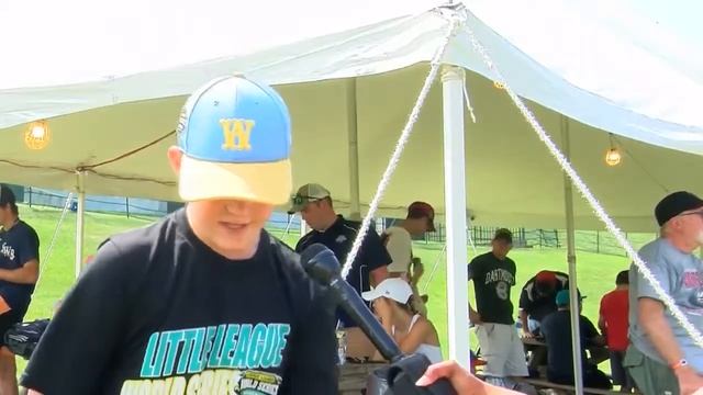 Little League World Series Pin Trading смотреть онлайн