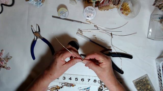 Journal Pins Tutorial - Embellishments смотреть онлайн