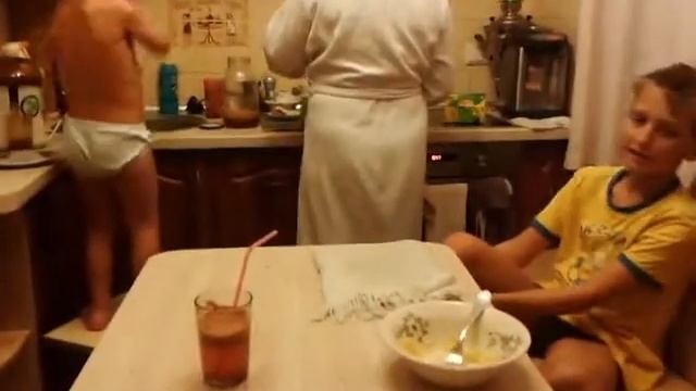 Давим сок - 2 смотреть онлайн