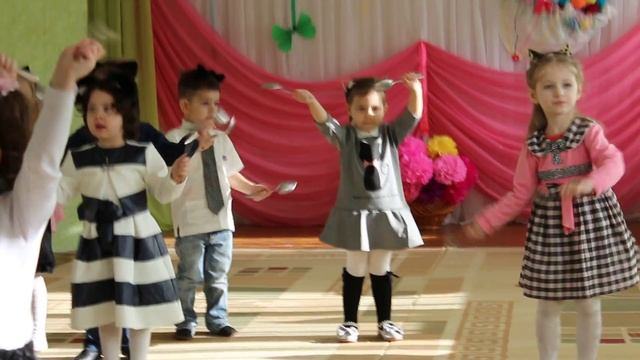 Утренник/ 8 марта/ Праздник / Дети смотреть онлайн