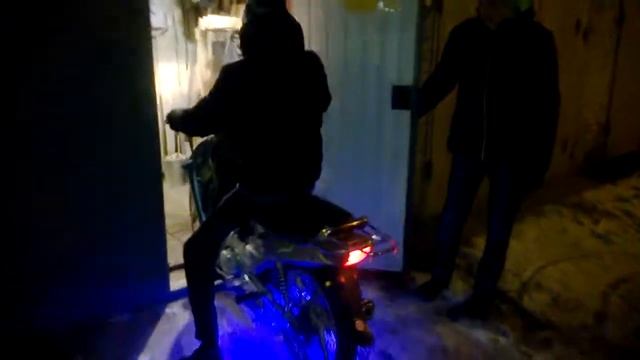 Правильный заезд в гараж на мото смотреть онлайн