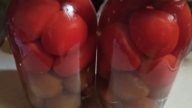 Маринованные груши и помидоры.. Маринованное ассорти...закрутки на зиму смотреть онлайн