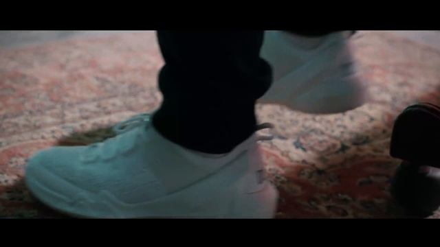 SKECHERS 18SS DLT-A LAUNCH смотреть онлайн