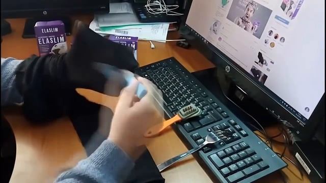 Эти колготки сложно порвать! Веришь? смотреть онлайн