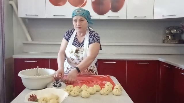 Приезжают родственники. Накрываю стол. смотреть онлайн