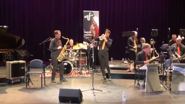 Bigband Blast! - Black Gardenia смотреть онлайн