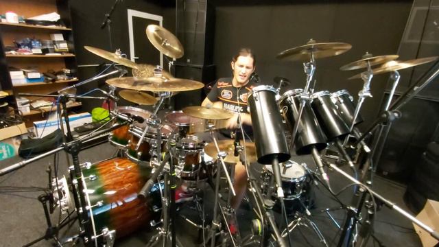 Grasping at Straws by Drumless Practice Loops-Flavius Hosu-Tama Starclassic Bubinga смотреть онлайн
