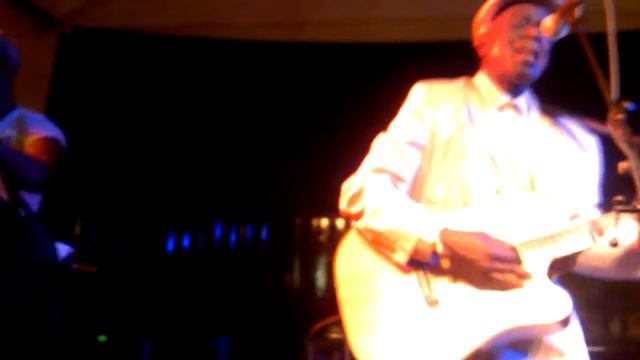 Boubacar Traoré (Kar Kar) at Crossroad Club, Oslo. смотреть онлайн