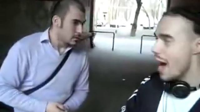 Битбокс в подворотне (хит интернета) Youtube Beatbox Hit! смотреть онлайн
