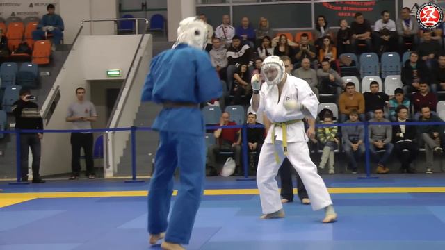 Ч М Лиходькин Максим vs Варакс Алексей 250 смотреть онлайн