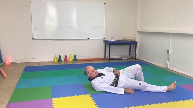 Aprende caídas para prevenir grandes lesiones en combates #martialarts смотреть онлайн